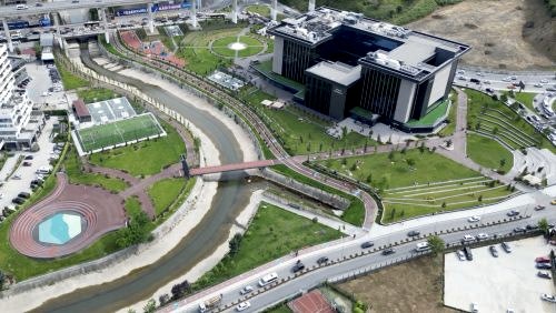 İstinye Üniversitesi